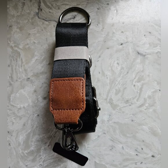 Crossbody Cell Phone Lanyard - Universal Crossbody Phone Strap Adjustable Strap - Picture 9 of 10